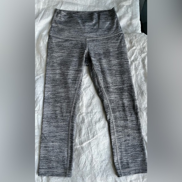 Lululemon - Picture 2 of 9